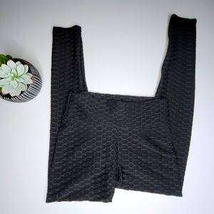 OVAHIA leggings Medium like NEW